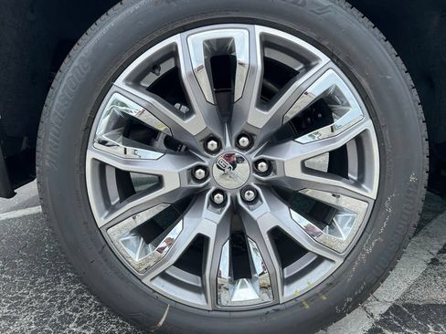 New 2026 GMC Sierra 1500 Denali w/ Denali Reserve Package AWD/4WD image 17