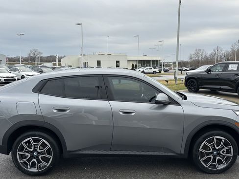 Used 2026 BMW X2 xDrive28i w/ Technology Package AWD/4WD image 11