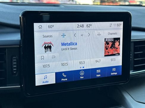 Certified 2022 Ford Explorer XLT w/ Equipment Group 202A image 20