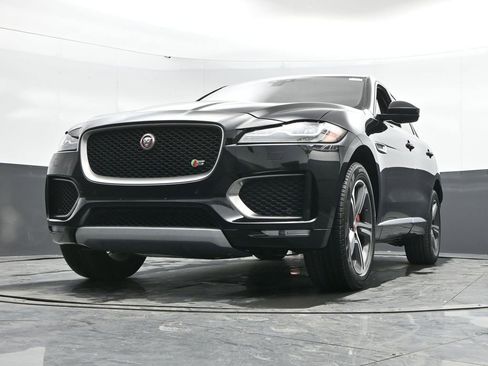 Used 2020 Jaguar F-PACE S image 48