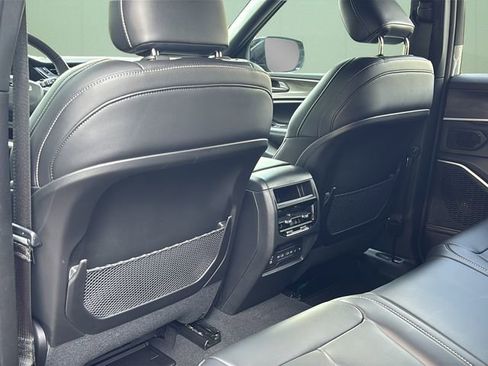 New 2026 Jeep Grand Cherokee Limited AWD/4WD image 35