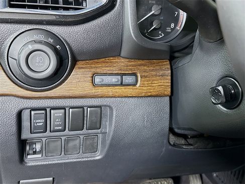 Certified 2023 Nissan Titan Platinum Reserve w/ Moonroof Package image 22