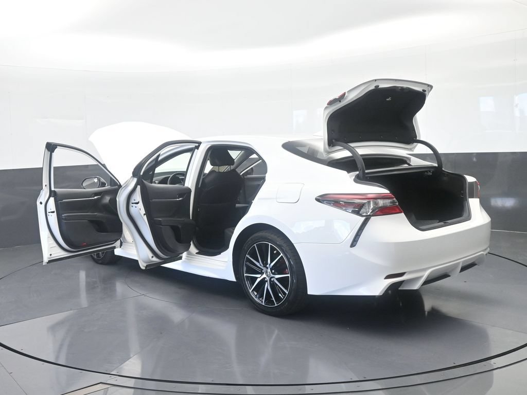 Used 2022 Toyota Camry SE w/ Convenience Package FWD image 75