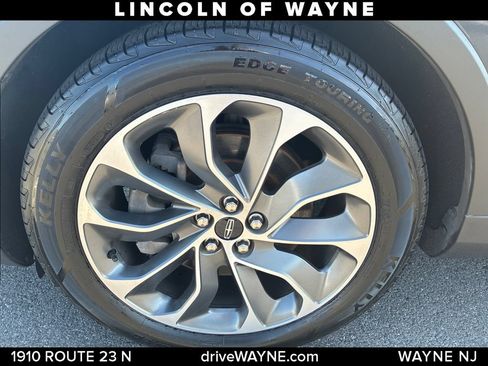 Certified 2022 Lincoln Nautilus Reserve AWD/4WD image 28