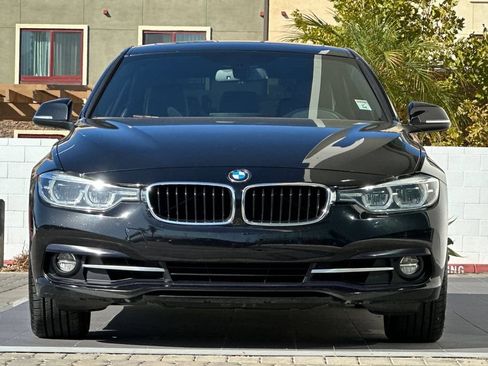Used 2018 BMW 330i Sedan w/ Premium Package RWD image 8