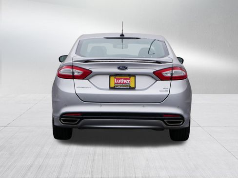 Used 2016 Ford Fusion SE image 6