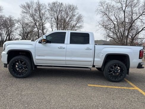 Used 2017 GMC Sierra 1500 Denali w/ Denali Ultimate Package image 6