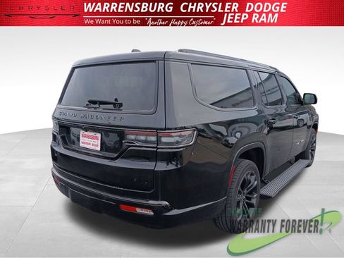Used 2024 Jeep Grand Wagoneer L Series II w/ Quick Order Packagew 28T AWD/4WD image 4