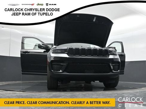 Used 2023 Jeep Grand Cherokee Altitude AWD/4WD image 54