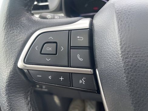 Used 2023 Toyota Sienna XLE image 22