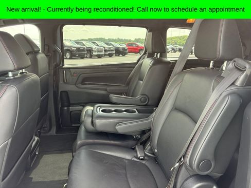 Used 2025 Honda Odyssey Sport-L image 11