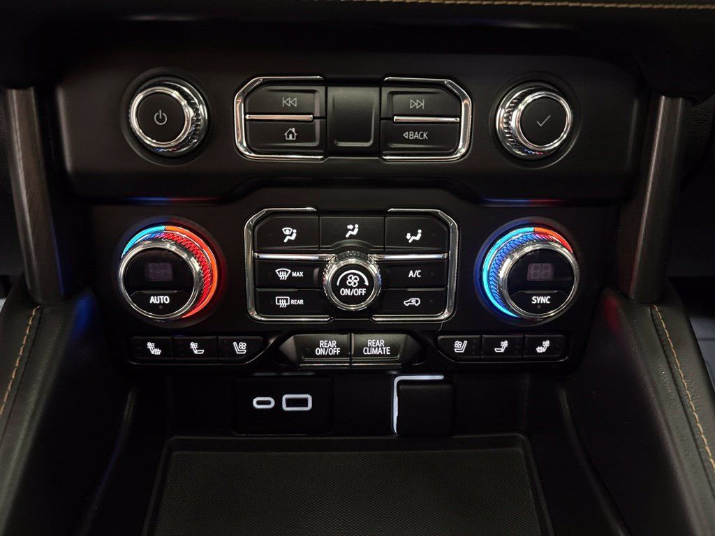 Certified 2023 GMC Yukon AT4 AWD/4WD image 19
