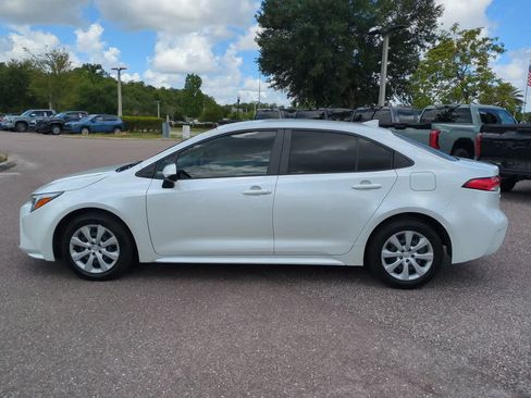 Certified 2024 Toyota Corolla LE FWD image 3