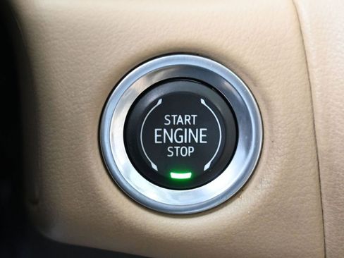 Used 2021 Chevrolet Tahoe Premier w/ Premium Package image 30