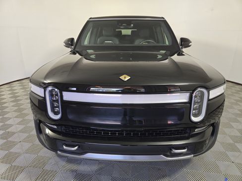 Used 2023 Rivian R1S Adventure AWD/4WD image 8