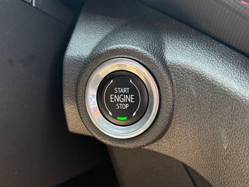 Used 2022 Chevrolet TrailBlazer RS FWD image 30