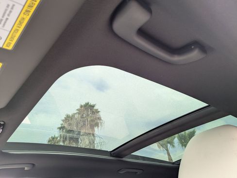 New 2025 Hyundai Tucson Limited image 19