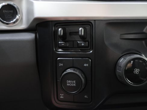 Used 2025 Ford F250 XLT w/ Black Appearance Package AWD/4WD image 58