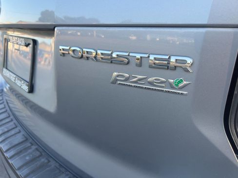 Used 2017 Subaru Forester 2.5i Premium image 30