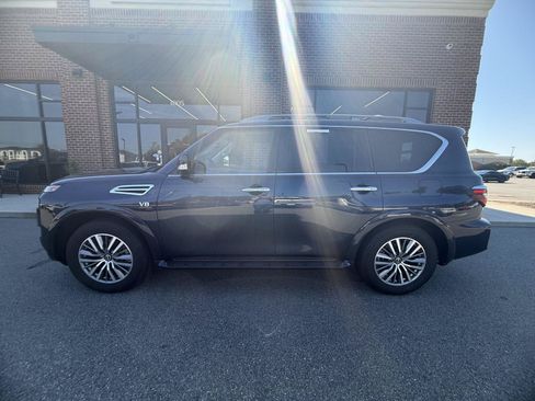 Used 2022 Nissan Armada SL w/ Cargo Package AWD/4WD image 3