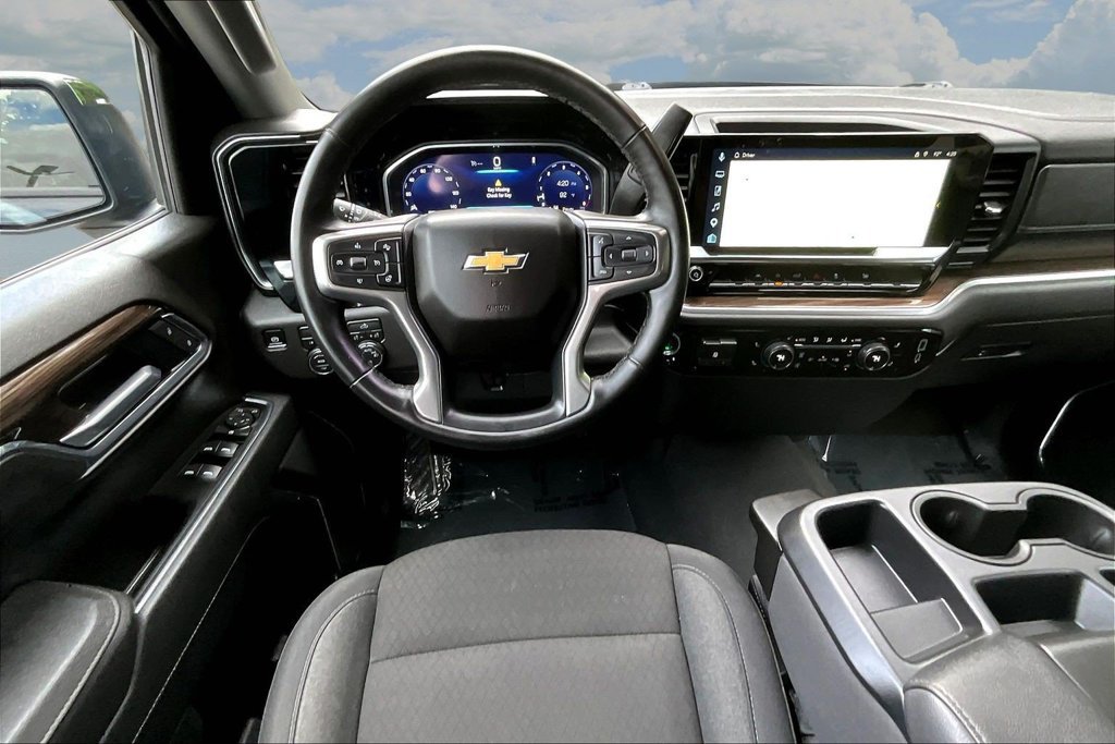 Used 2026 Chevrolet Silverado 1500 LT AWD/4WD image 11