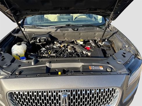 Used 2023 Lincoln Nautilus AWD image 21