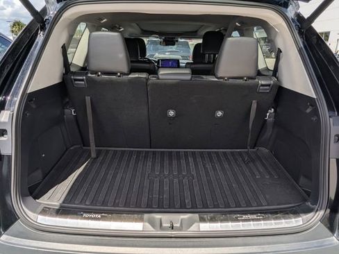 Used 2025 Toyota Grand Highlander FWD image 14
