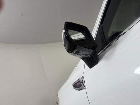 Used 2025 GMC Yukon Elevation w/ LPO, Floor Liner Package AWD/4WD image 13