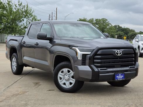 Used 2025 Toyota Tundra SR AWD/4WD image 2