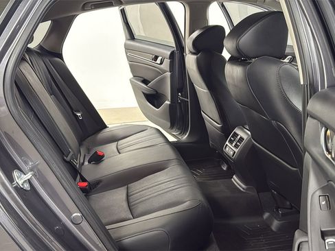Used 2021 Honda Accord Touring image 17