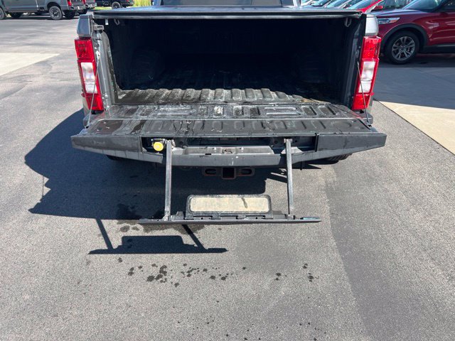Used 2022 Ford F350 Lariat w/ Lariat Ultimate Package AWD/4WD image 13