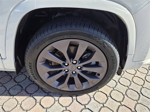 Used 2019 Jeep Cherokee High Altitude image 21