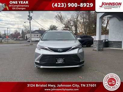 Used 2024 Toyota Sienna LE