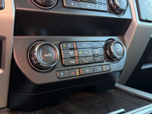 Used 2020 Ford F350 Lariat w/ Lariat Ultimate Package image 21