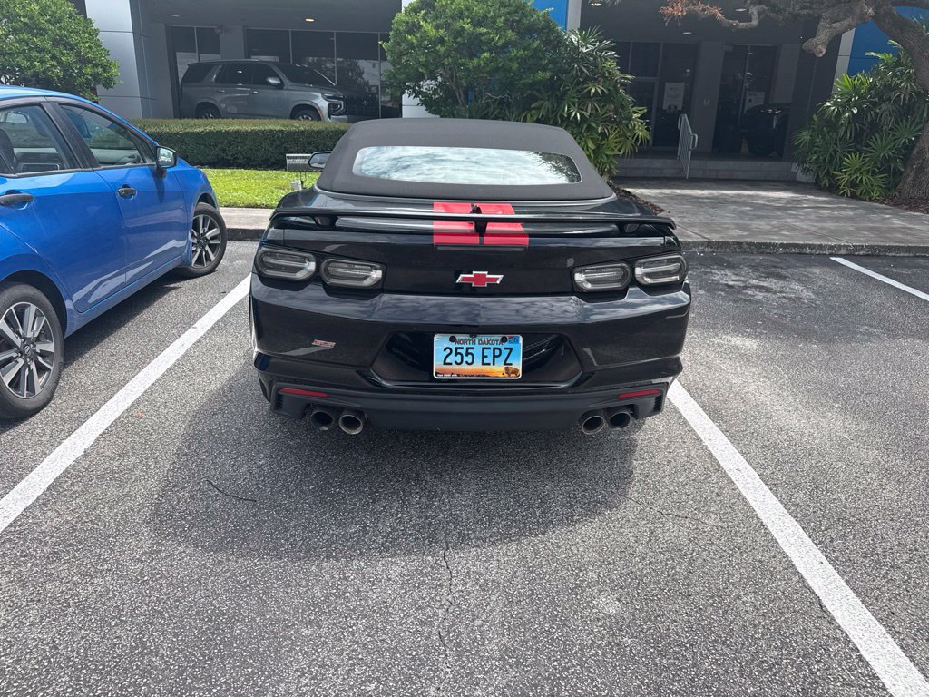 Used 2022 Chevrolet Camaro LT w/ RS Package RWD image 7