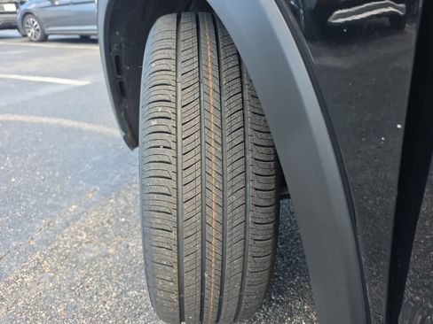 Certified 2024 Honda HR-V Sport image 29