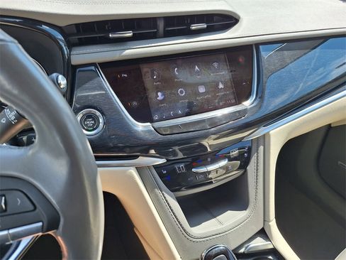 Certified 2024 Cadillac XT6 Premium Luxury image 14