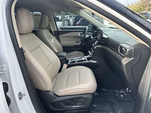 Used 2023 Ford Explorer Limited RWD image 28