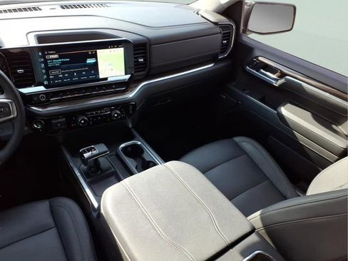 Used 2025 Chevrolet Silverado 1500 LT Trail Boss w/ LT Trail Boss Premium Package image 15