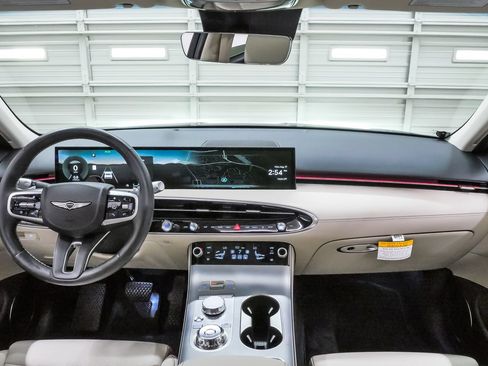 Certified 2026 Genesis GV70 2.5T Select AWD/4WD image 16