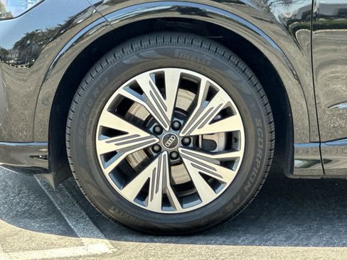 Used 2023 Audi Q4 e-tron Premium Plus w/ Premium Plus RWD image 27