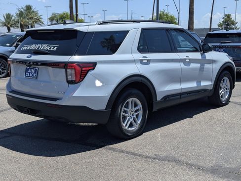 New 2026 Ford Explorer Active AWD/4WD image 2