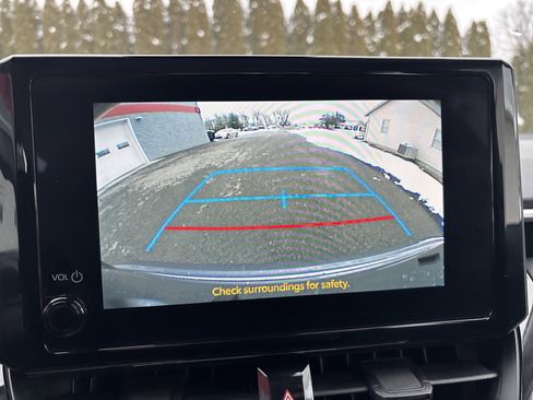 Certified 2025 Toyota Corolla LE image 29