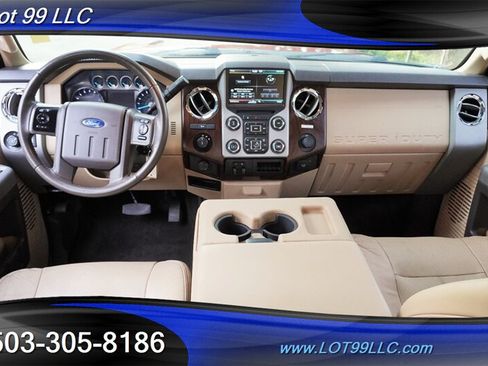 Used 2014 Ford F250 Lariat w/ Lariat Interior Package AWD/4WD image 2