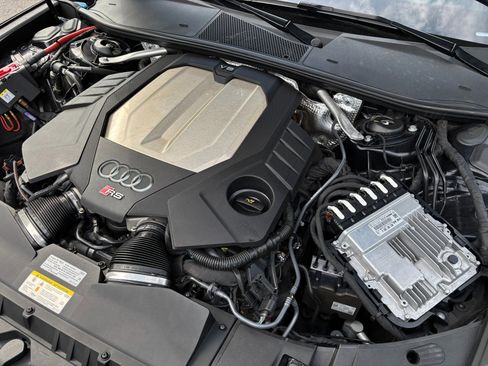 Used 2021 Audi RS 6 AWD/4WD image 63