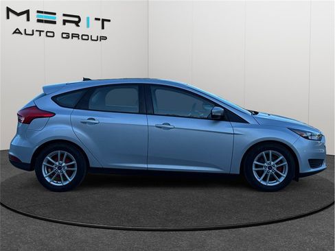 Used 2015 Ford Focus SE image 10