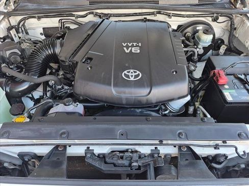 Used 2012 Toyota Tacoma PreRunner w/ TRD Sport Pkg RWD image 20
