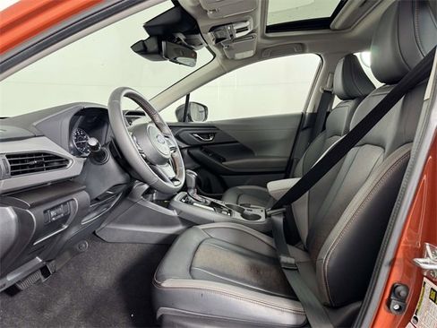 Used 2025 Subaru Crosstrek 2.5i Limited w/ Crosstrek Mirror Package image 4
