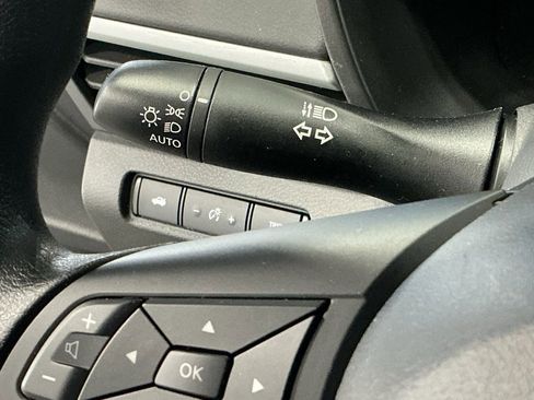 Used 2025 Nissan Altima 2.5 S image 10