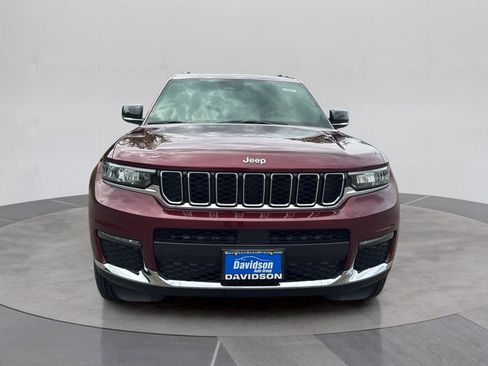 Used 2025 Jeep Grand Cherokee L Limited image 10